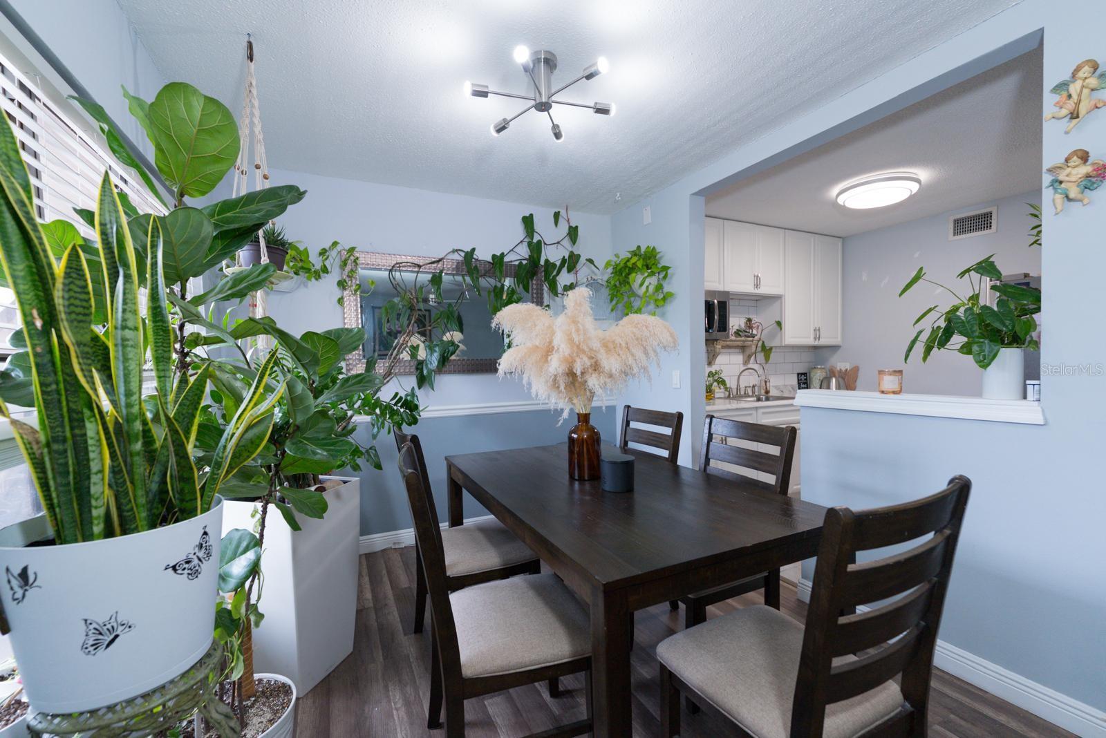 Image 22 of 27 For 2433 7th Street 2