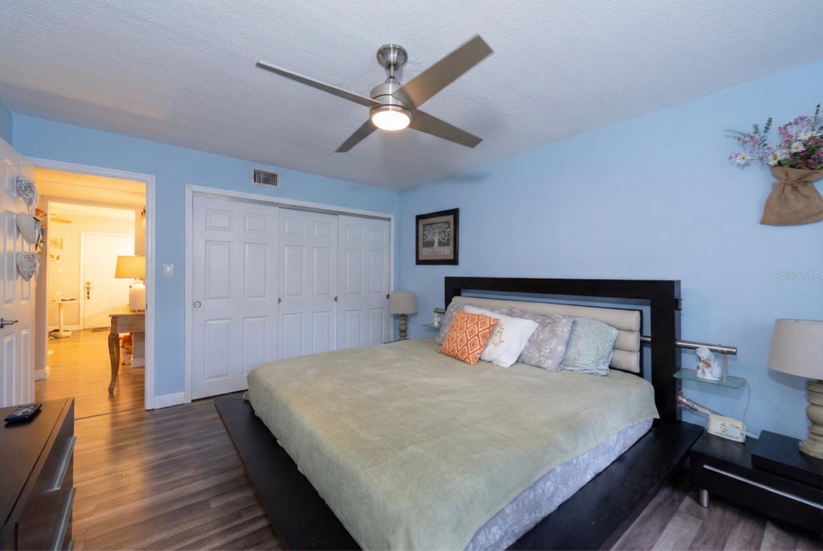 Image 25 of 27 For 2433 7th Street 2