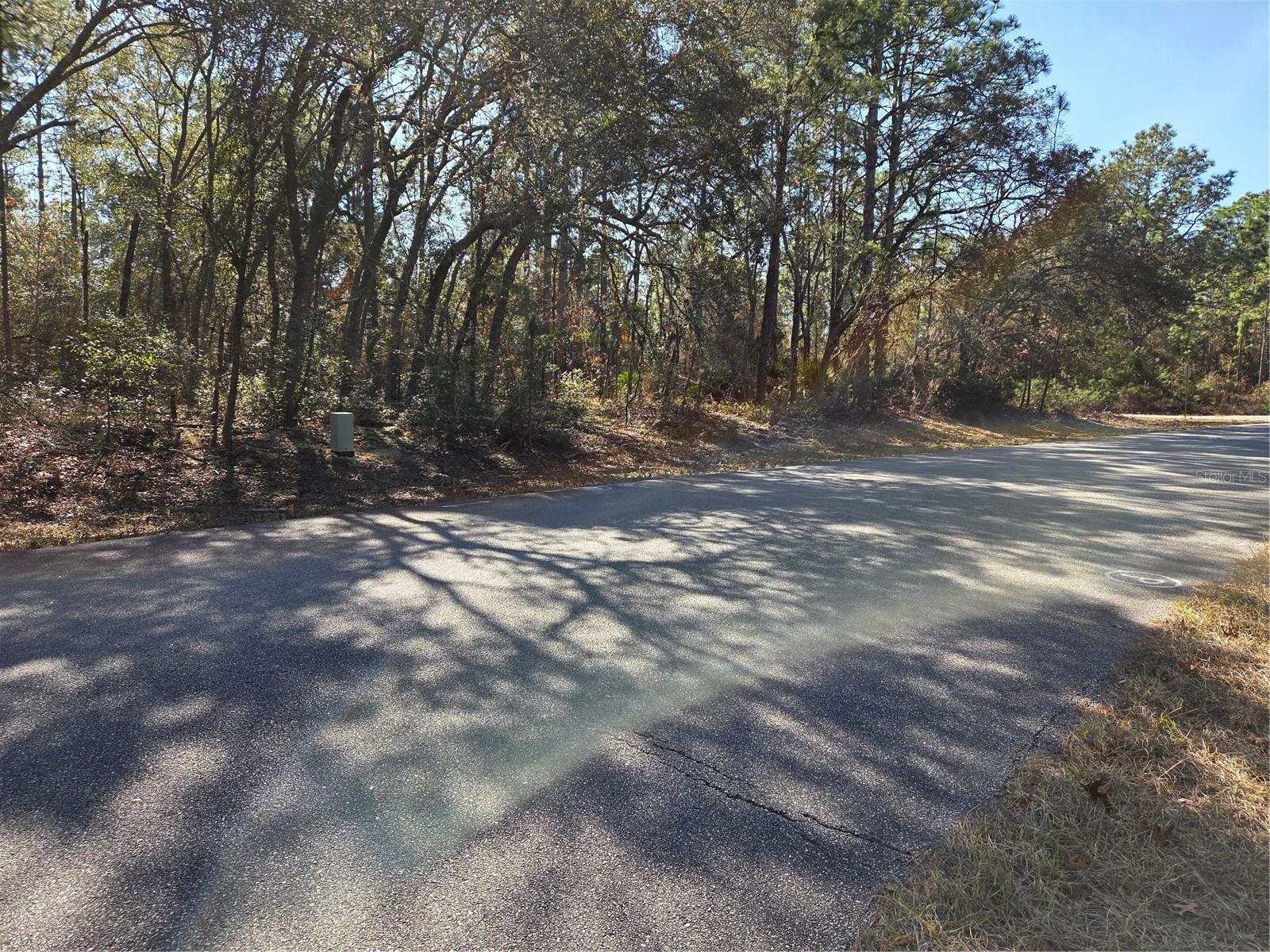 Image 8 of 9 For 3686 Parkview Drive