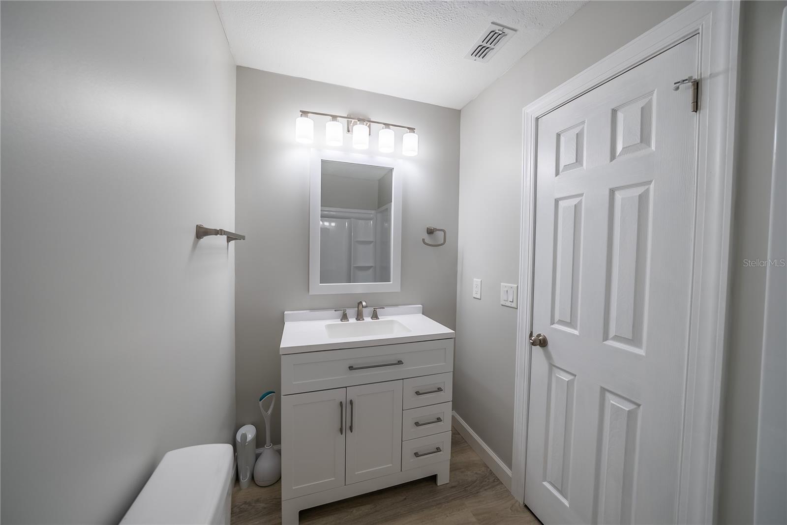 Image 24 of 81 For 1700 91st Place