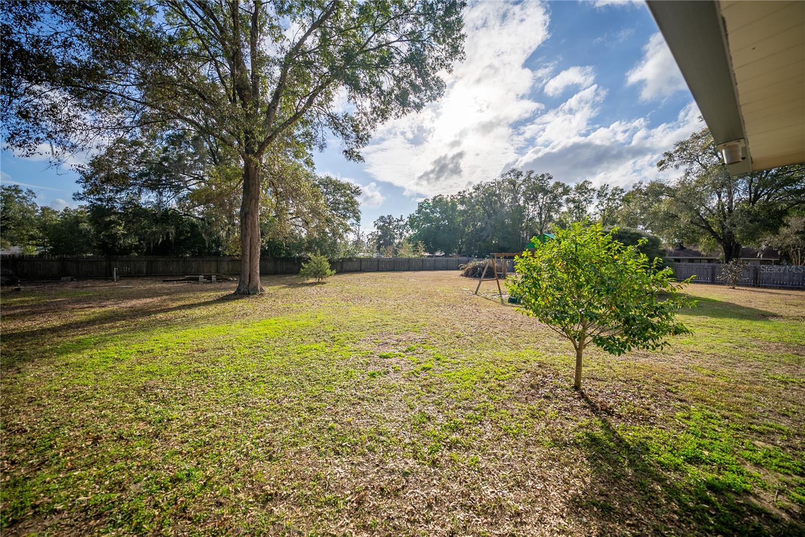 Image 72 of 81 For 1700 91st Place