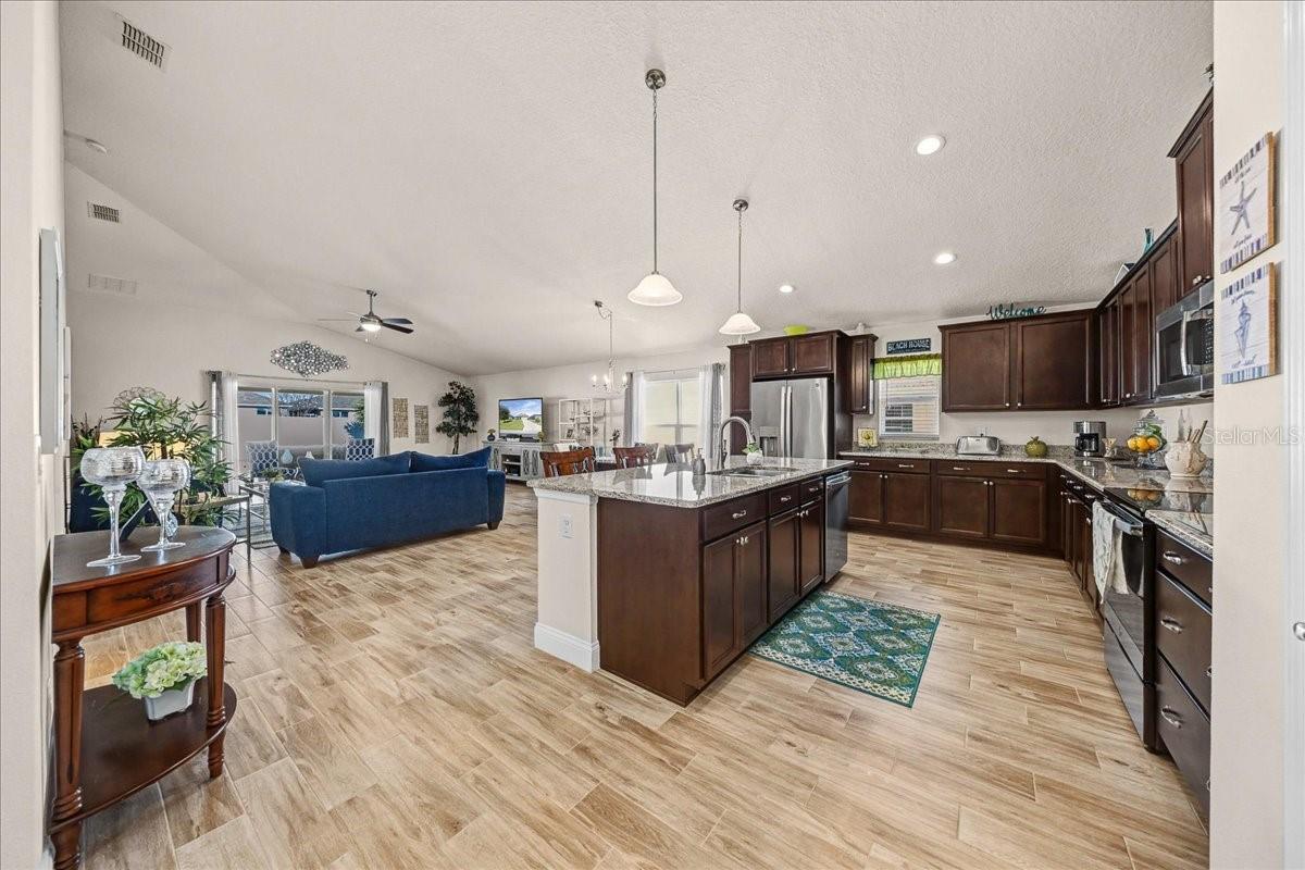 Image 13 of 42 For 4977 90th Place