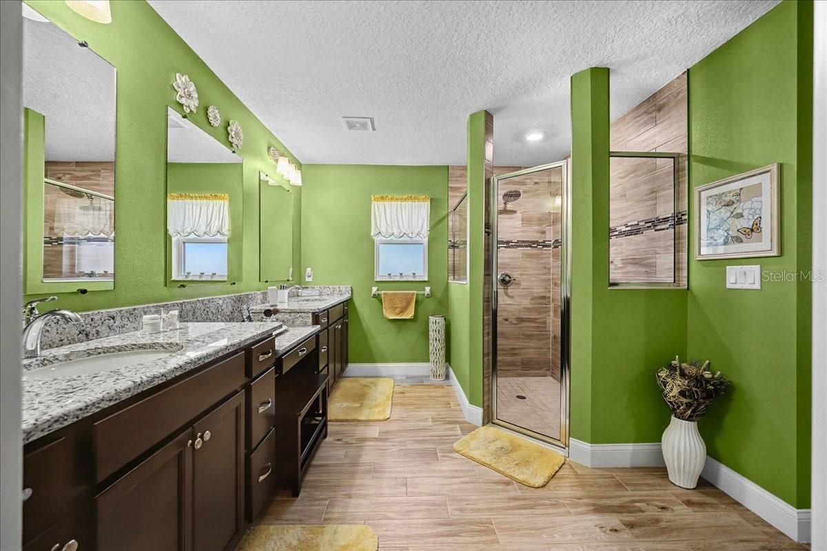 Image 29 of 42 For 4977 90th Place