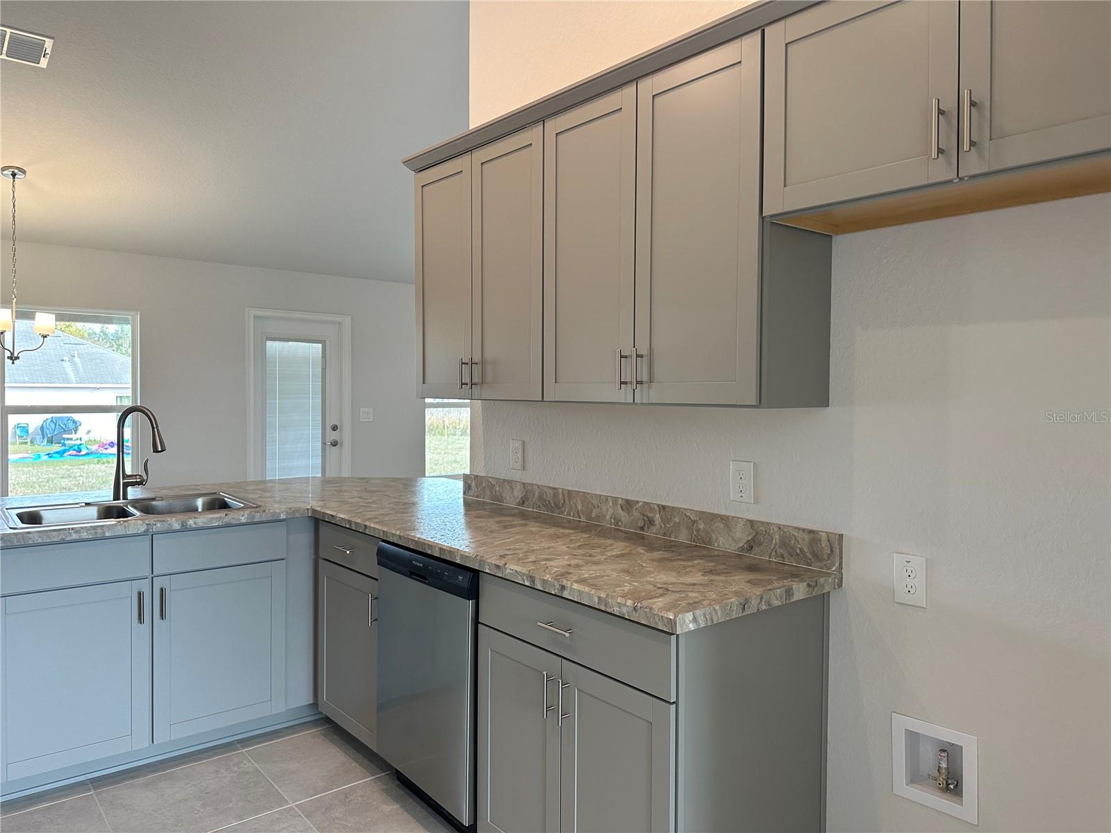 Image 10 of 38 For 5 Cedar Trace Lane