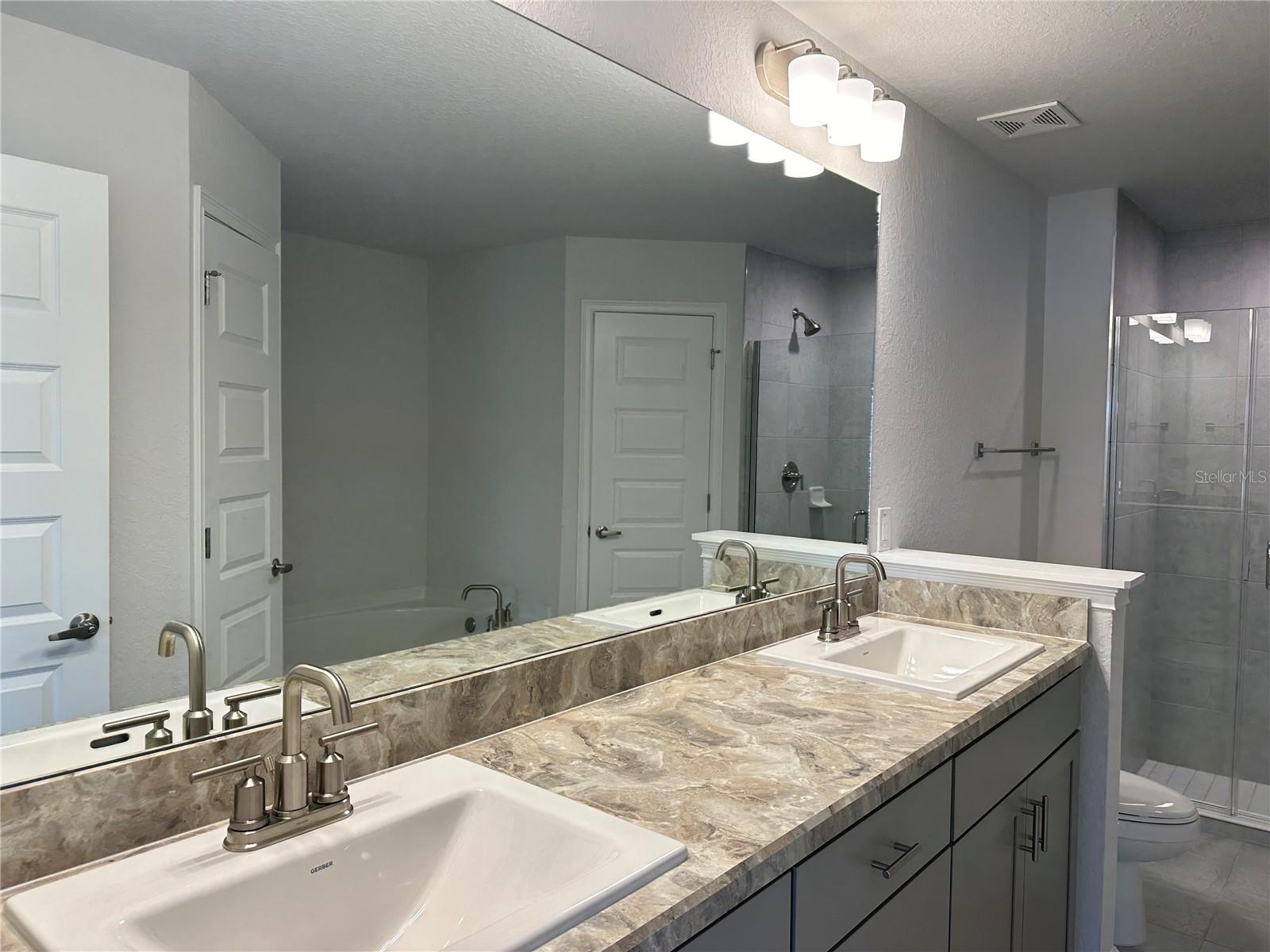 Image 15 of 38 For 5 Cedar Trace Lane