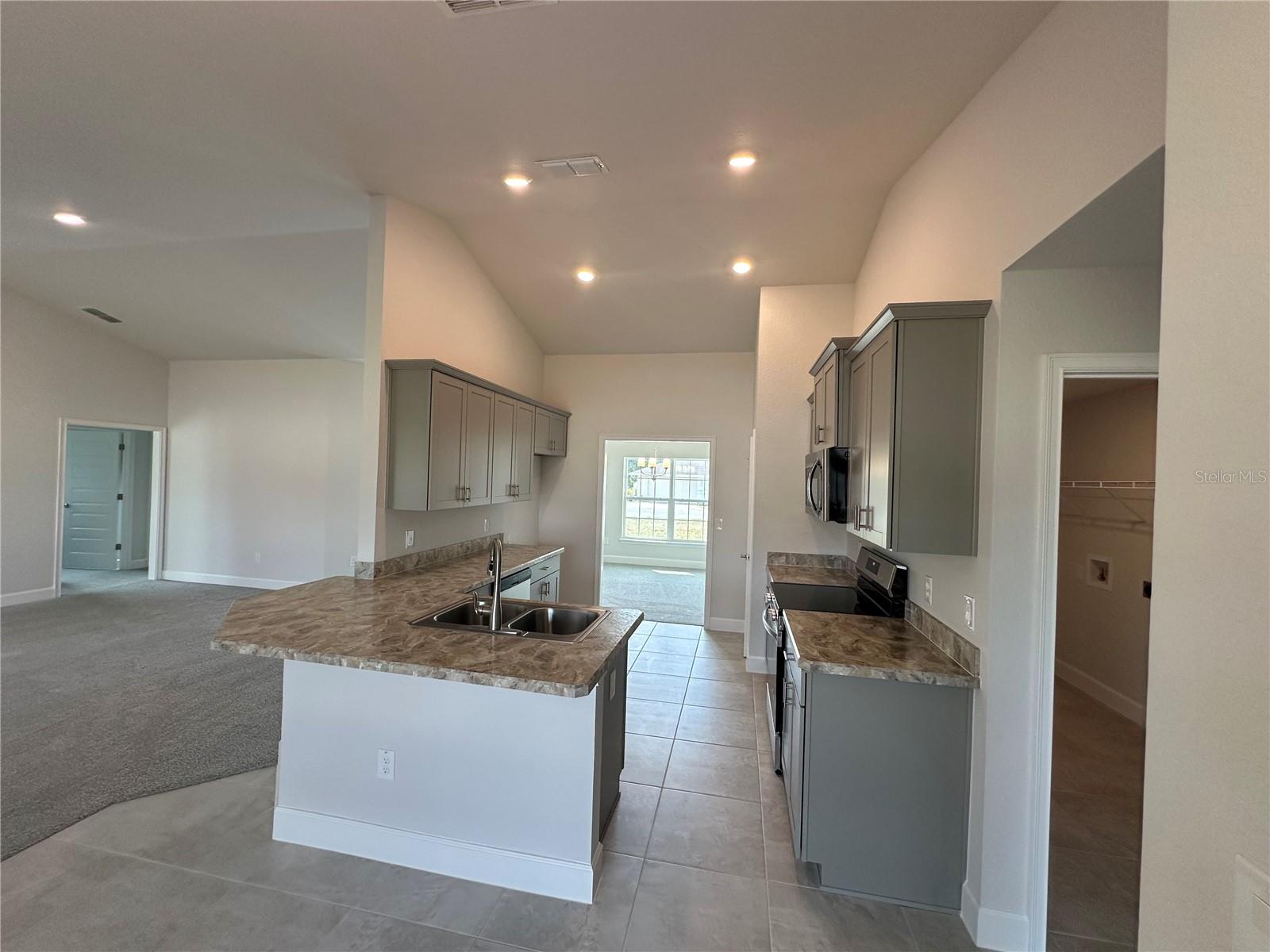 Image 21 of 38 For 5 Cedar Trace Lane