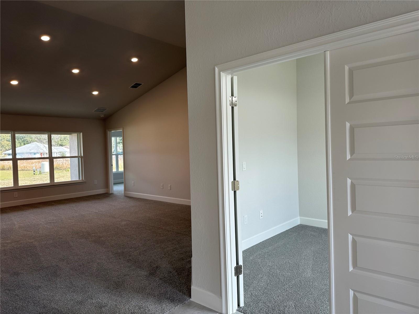 Image 7 of 38 For 5 Cedar Trace Lane