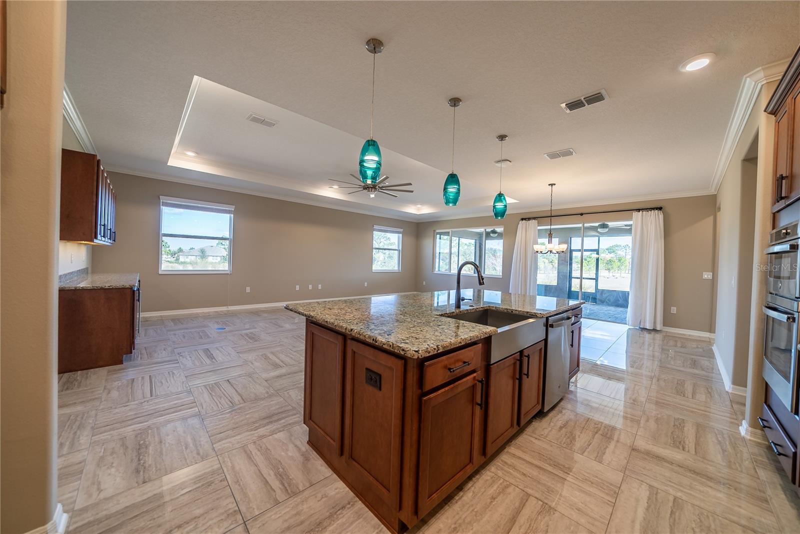 Image 5 of 48 For 9211 104th Terrace