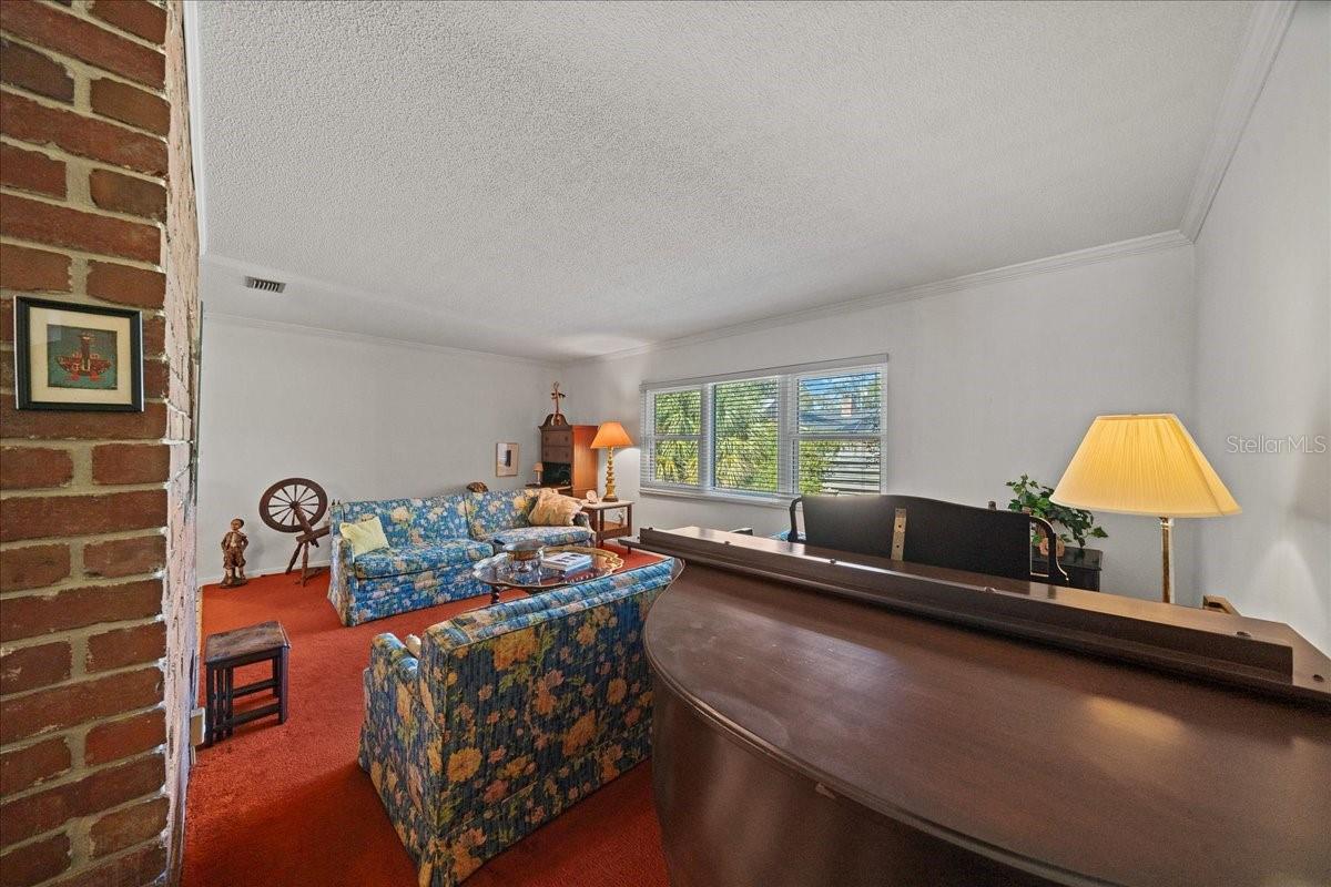 Image 11 of 59 For 2147 7th Street