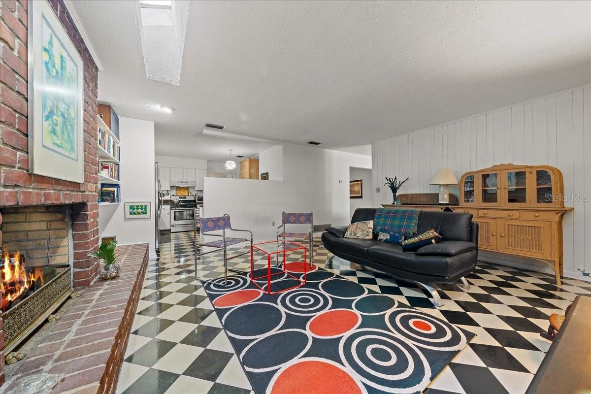 Image 17 of 59 For 2147 7th Street