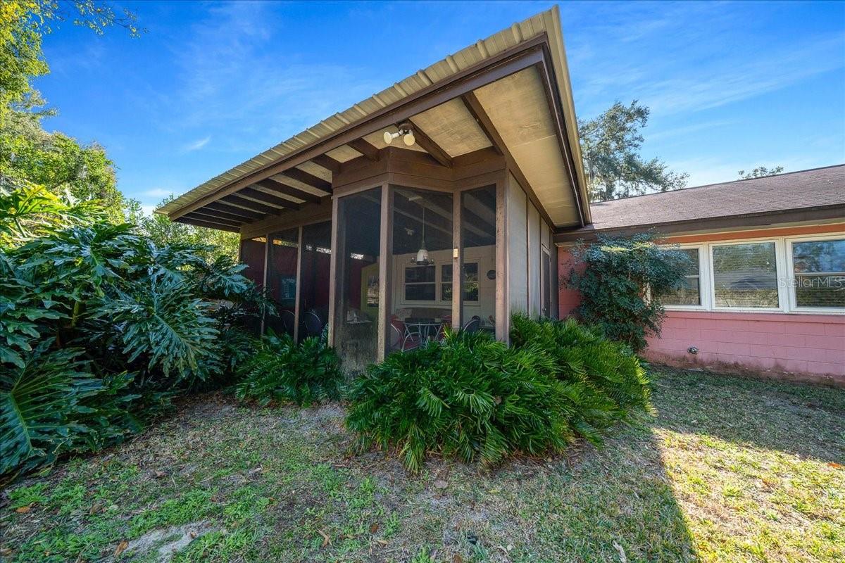 Image 47 of 59 For 2147 7th Street