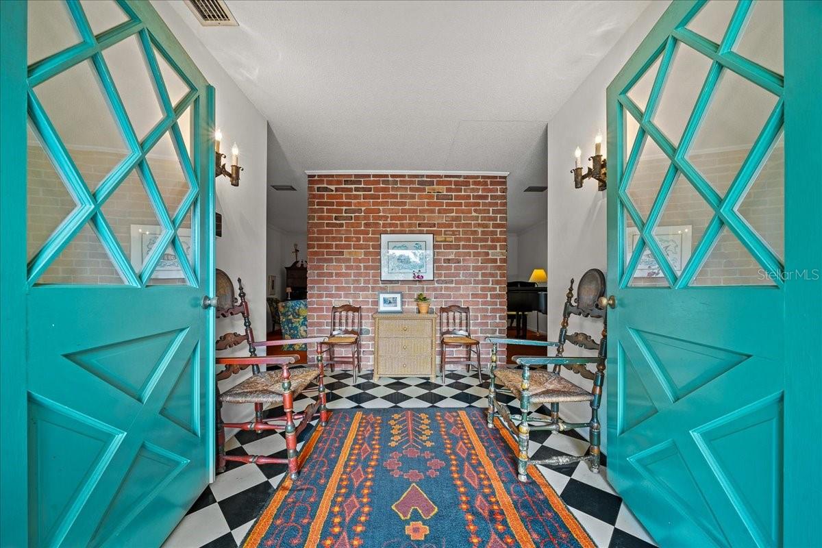 Image 8 of 59 For 2147 7th Street