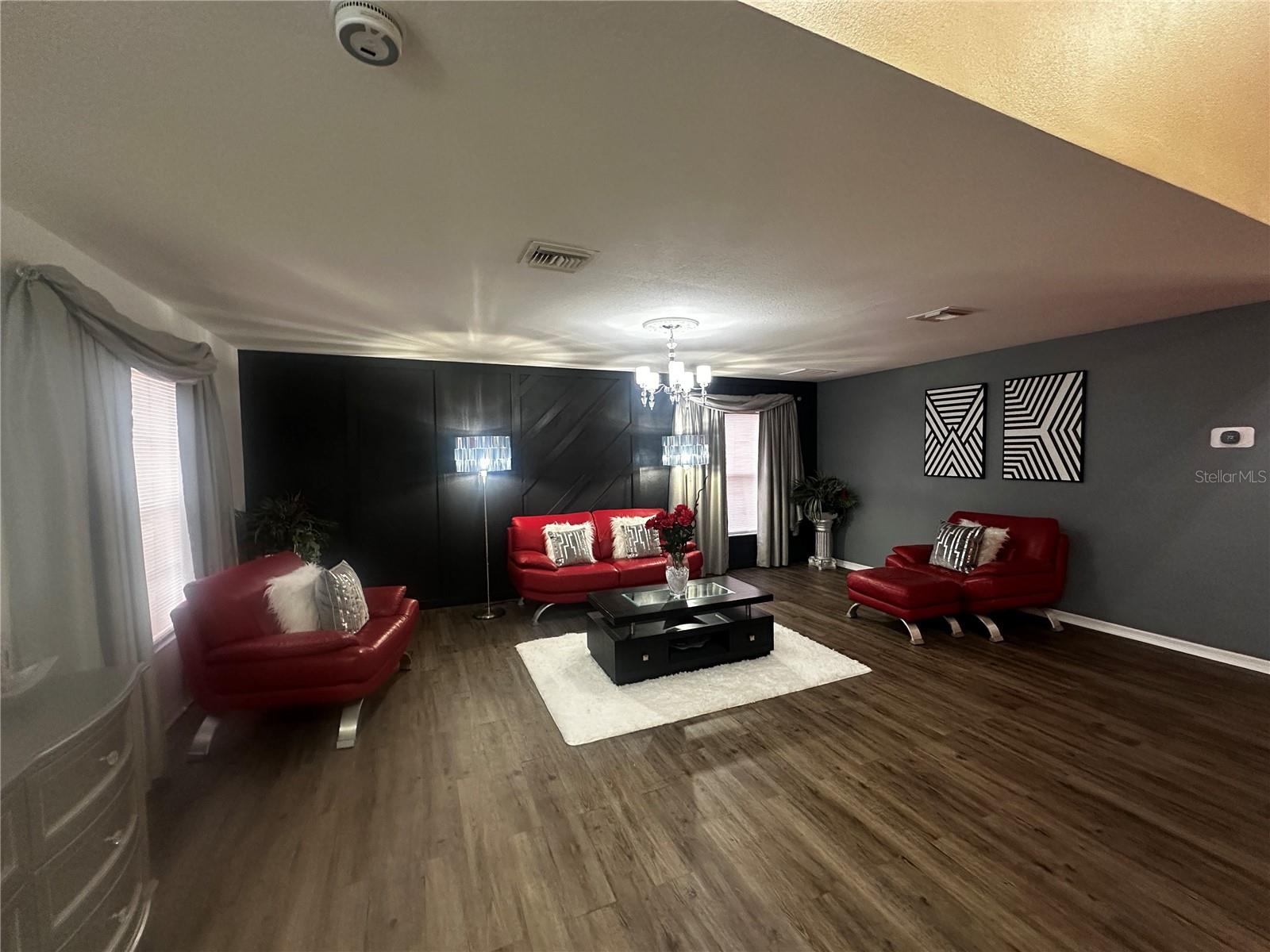 Image 6 of 23 For 15040 39th Circle