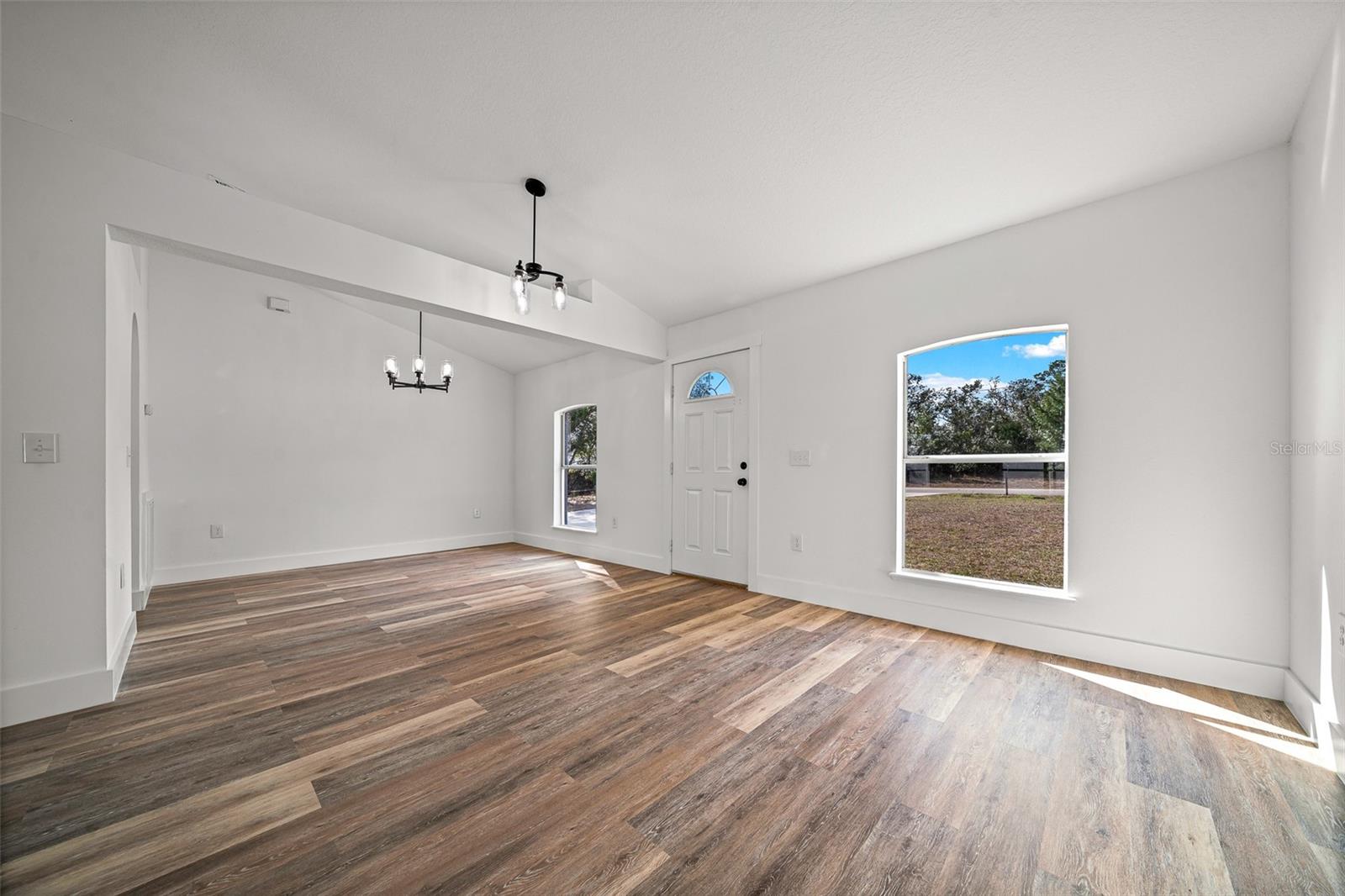 Image 13 of 51 For 497 Marion Oaks Lane