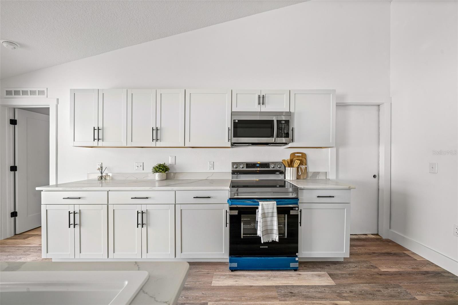 Image 21 of 51 For 497 Marion Oaks Lane