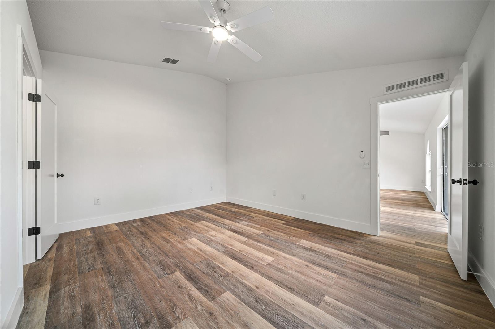 Image 26 of 51 For 497 Marion Oaks Lane