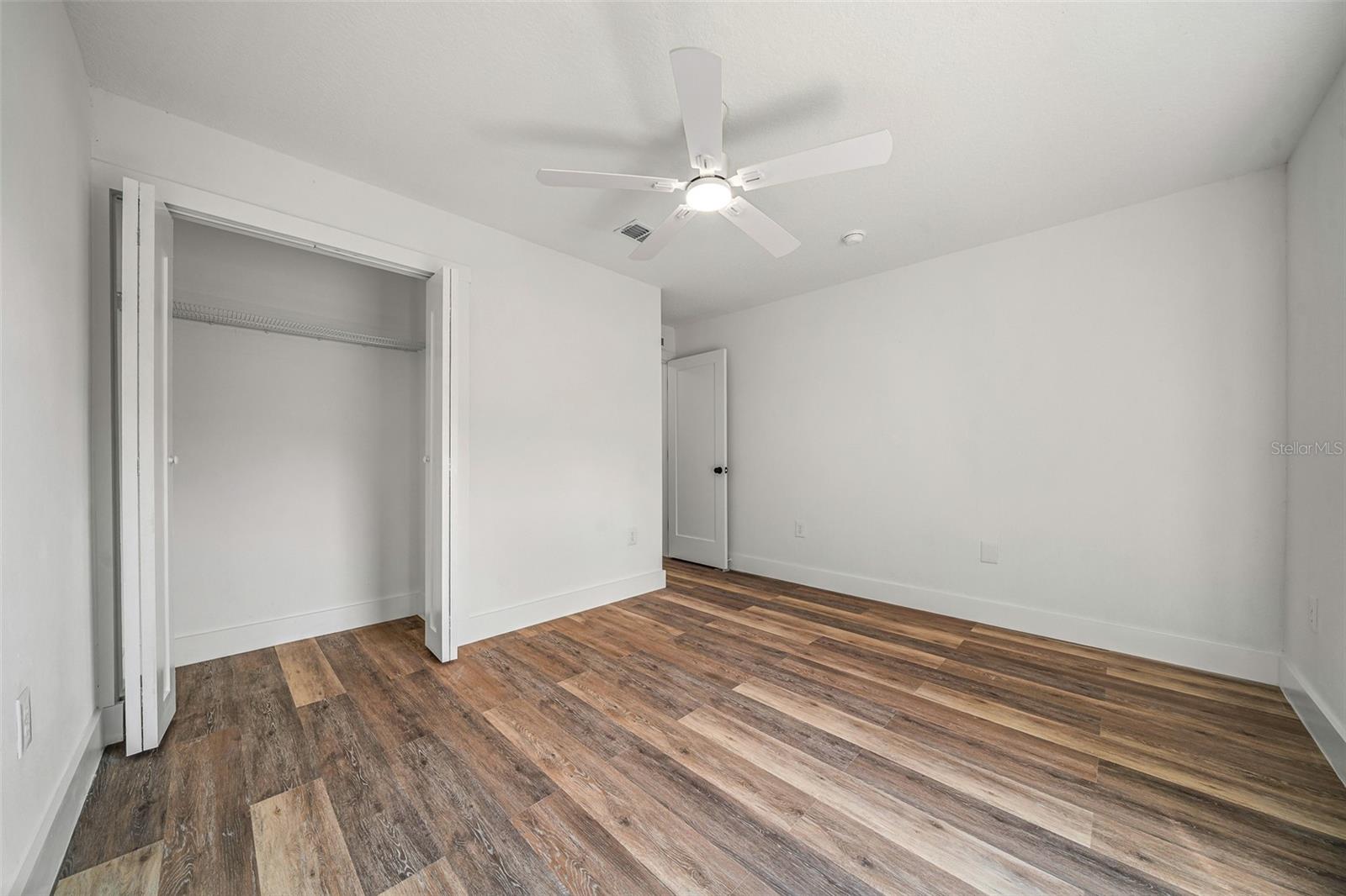 Image 31 of 51 For 497 Marion Oaks Lane