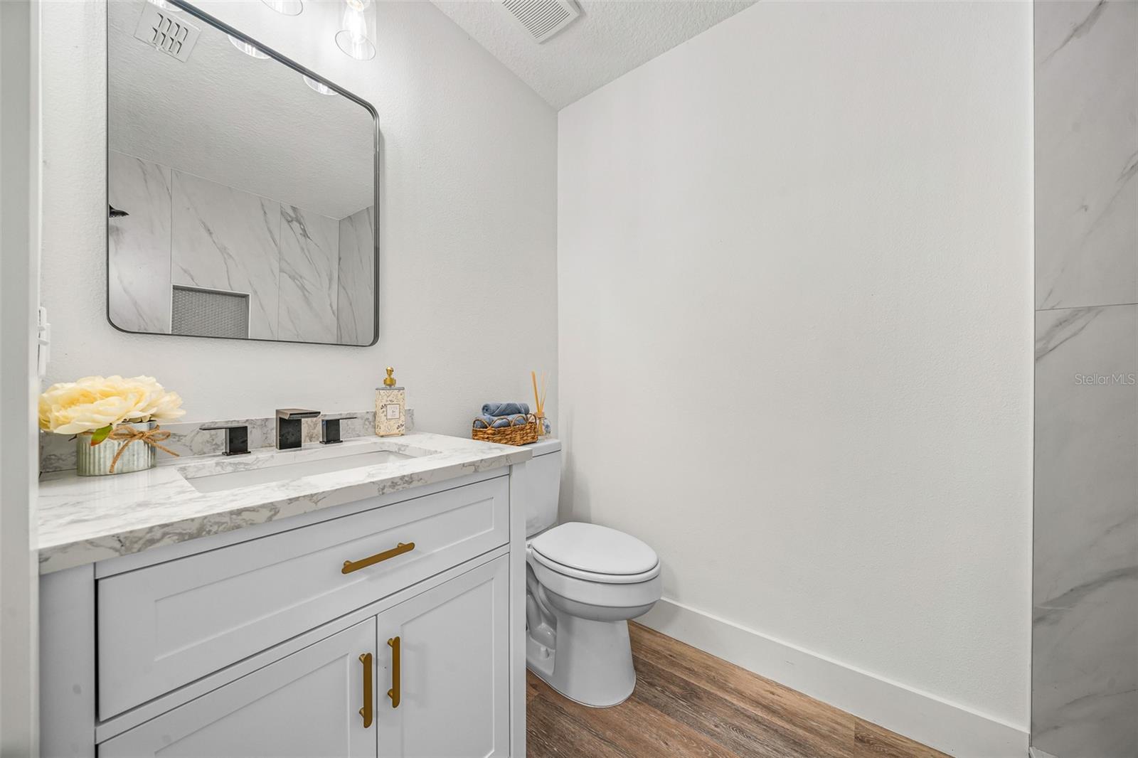 Image 37 of 51 For 497 Marion Oaks Lane