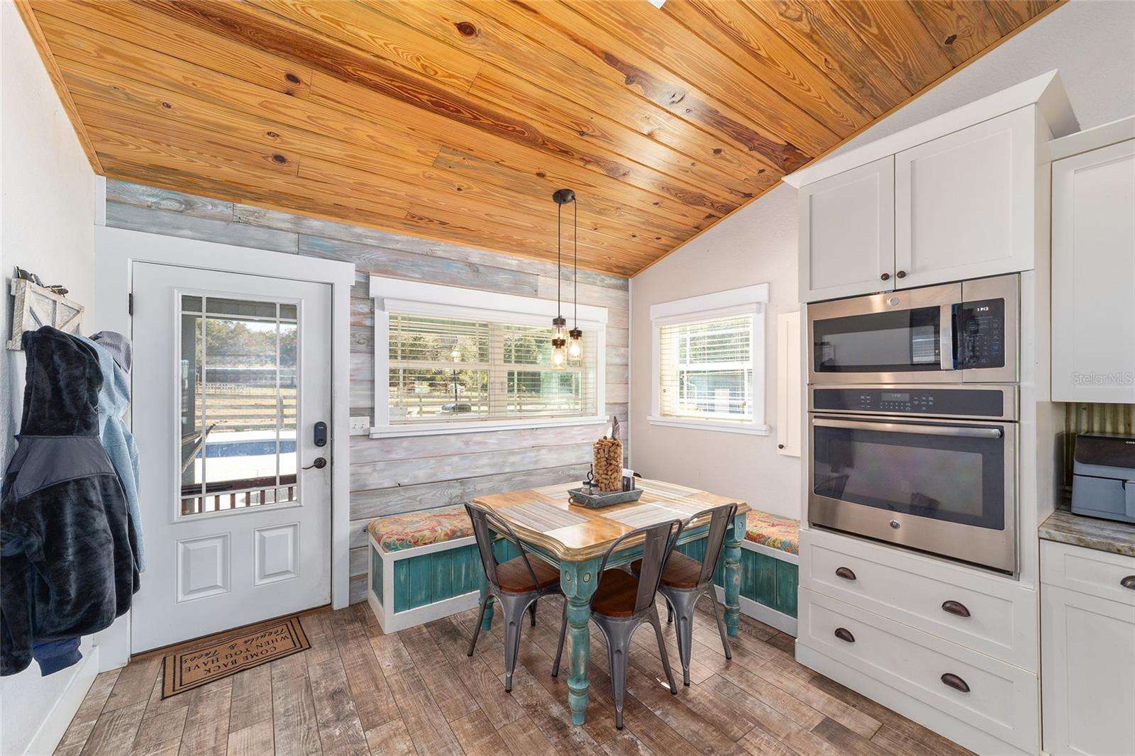 Image 18 of 60 For 14245 25th Avenue