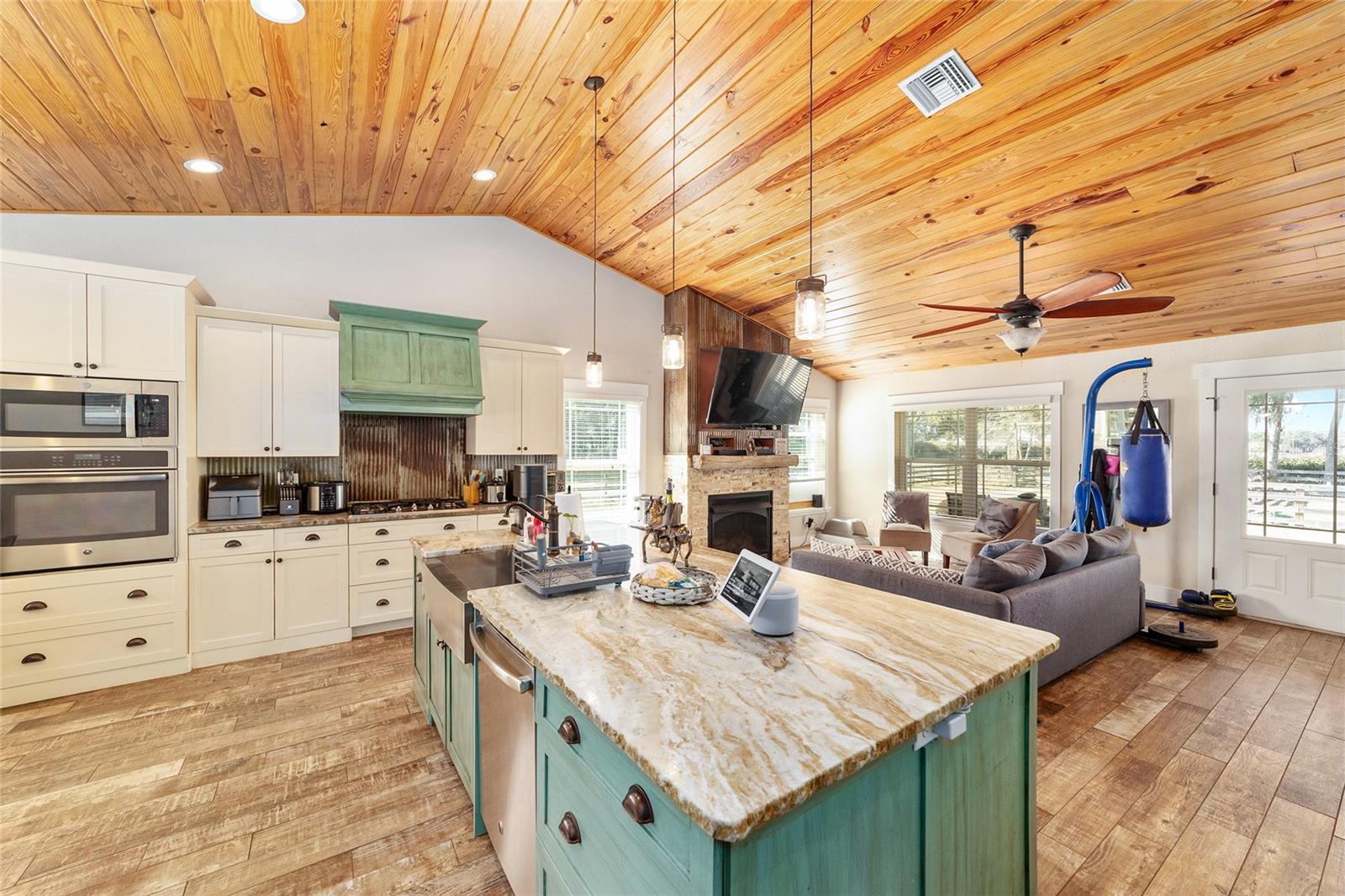 Image 23 of 60 For 14245 25th Avenue