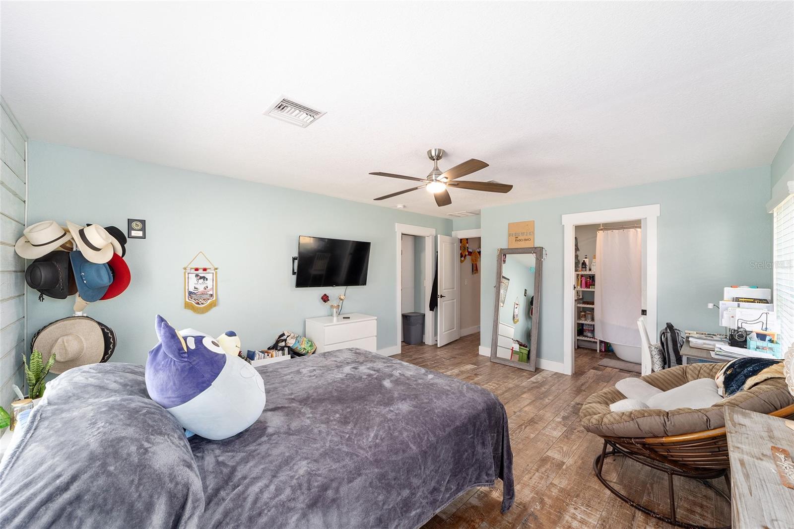 Image 29 of 60 For 14245 25th Avenue