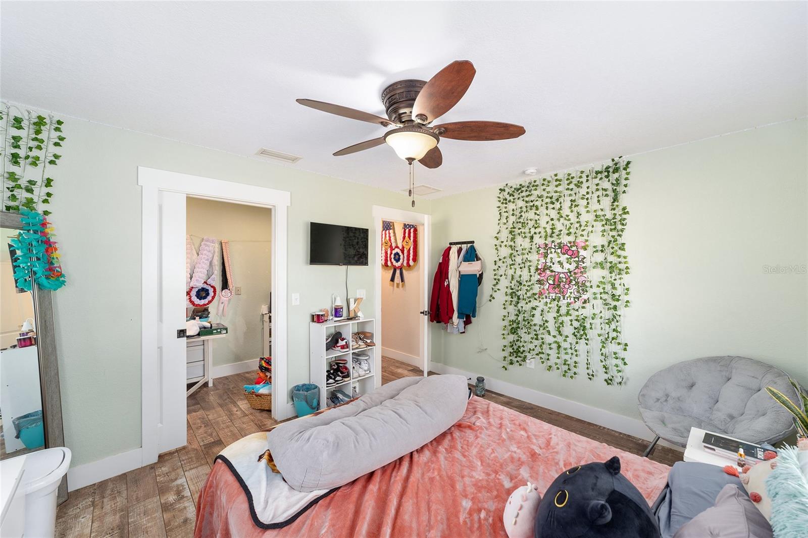 Image 32 of 60 For 14245 25th Avenue