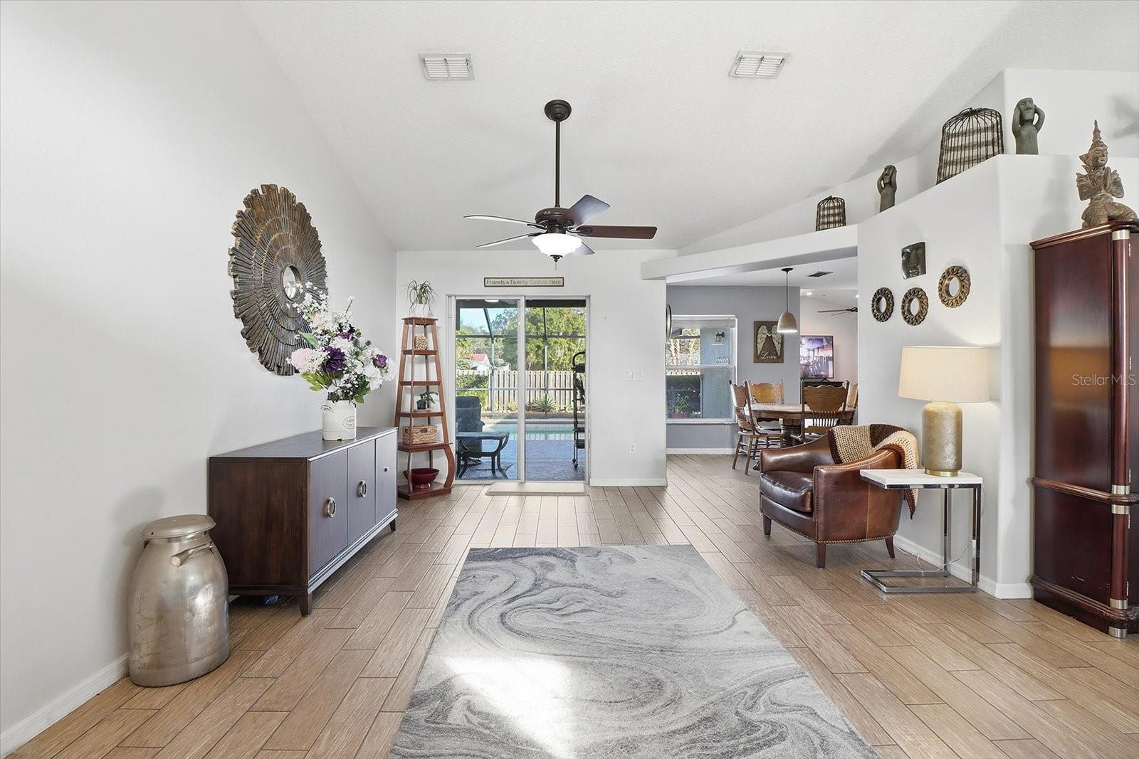 Image 5 of 46 For 10345 42nd Terrace