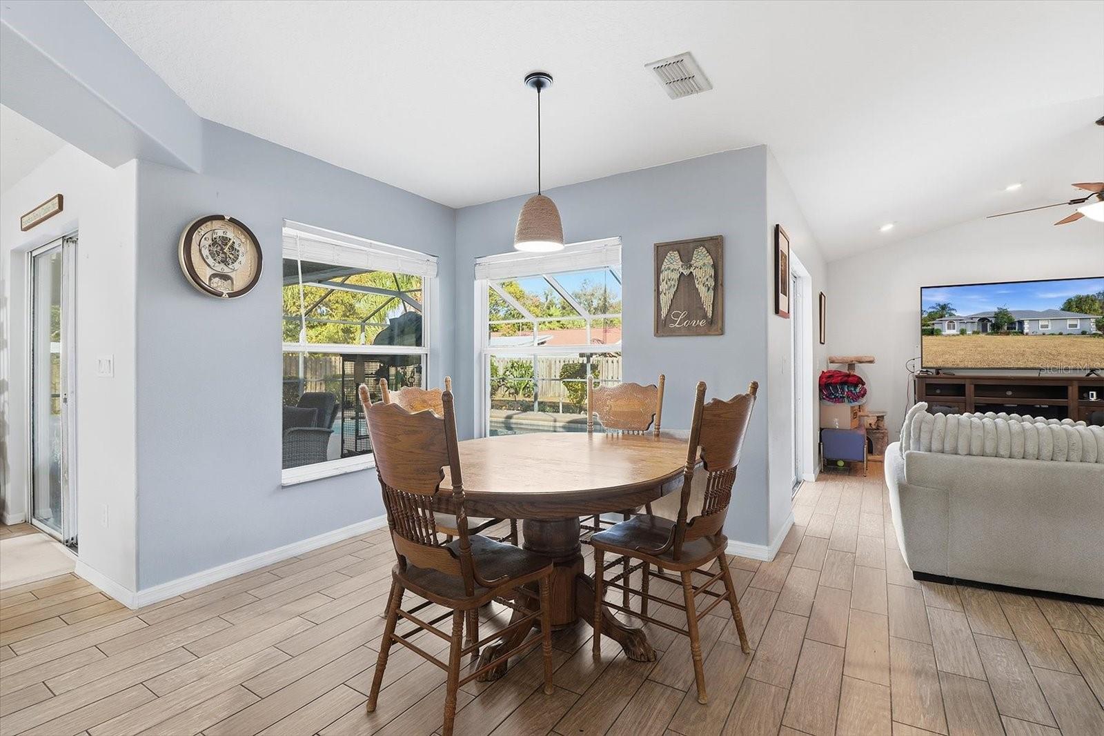 Image 8 of 46 For 10345 42nd Terrace