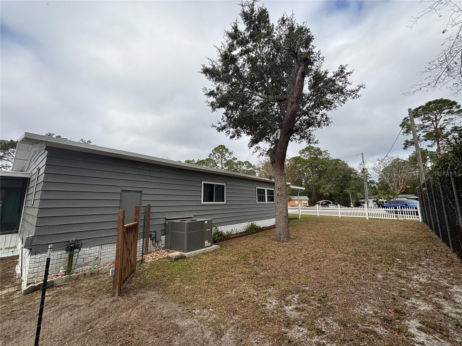 Image 25 of 51 For 5335 186th Court