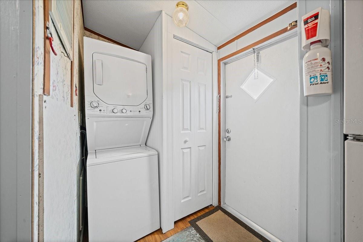 Image 27 of 38 For 10063 126th Lane