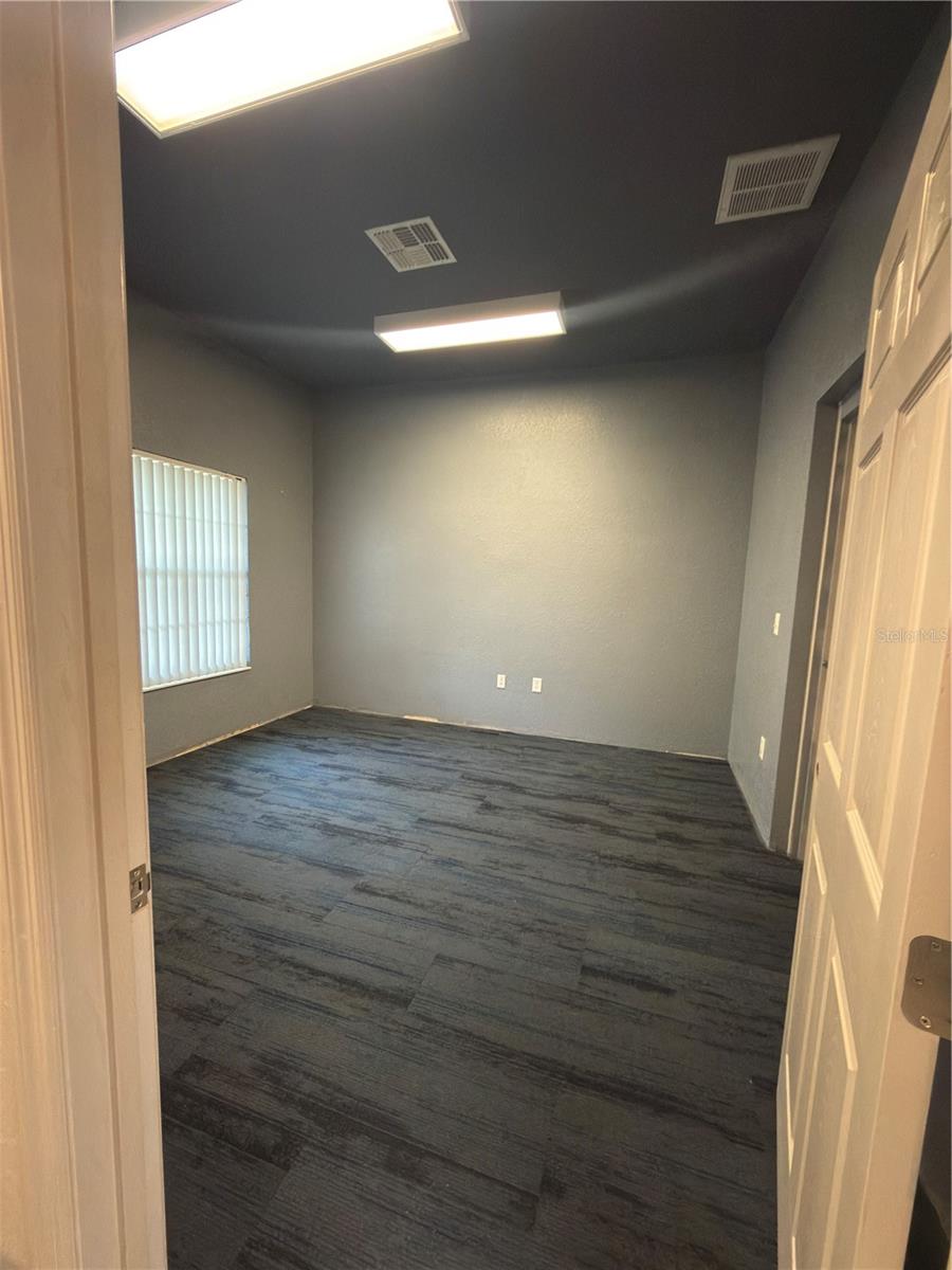 Listing Details for 233 58th Avenue Back Offic, OCALA, FL 34470