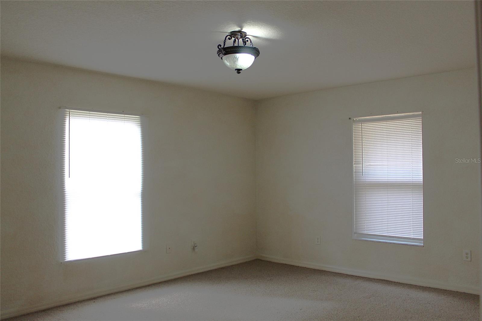 Image 15 of 33 For 42 Dogwood Drive Course