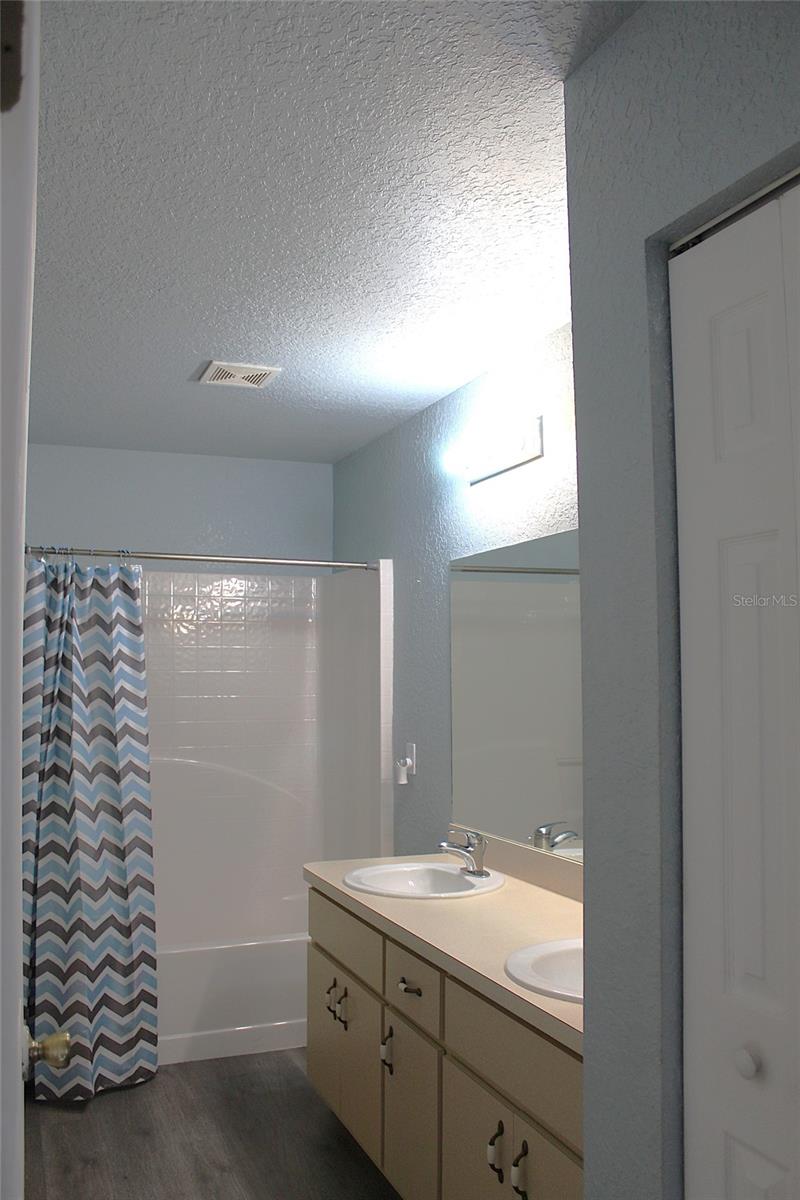 Image 17 of 33 For 42 Dogwood Drive Course