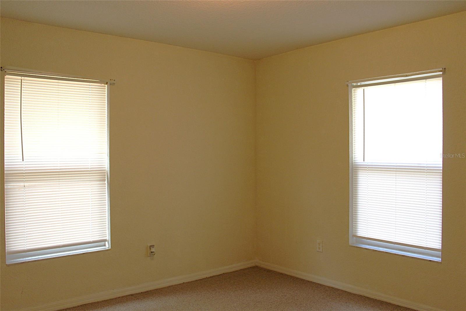 Image 27 of 33 For 42 Dogwood Drive Course