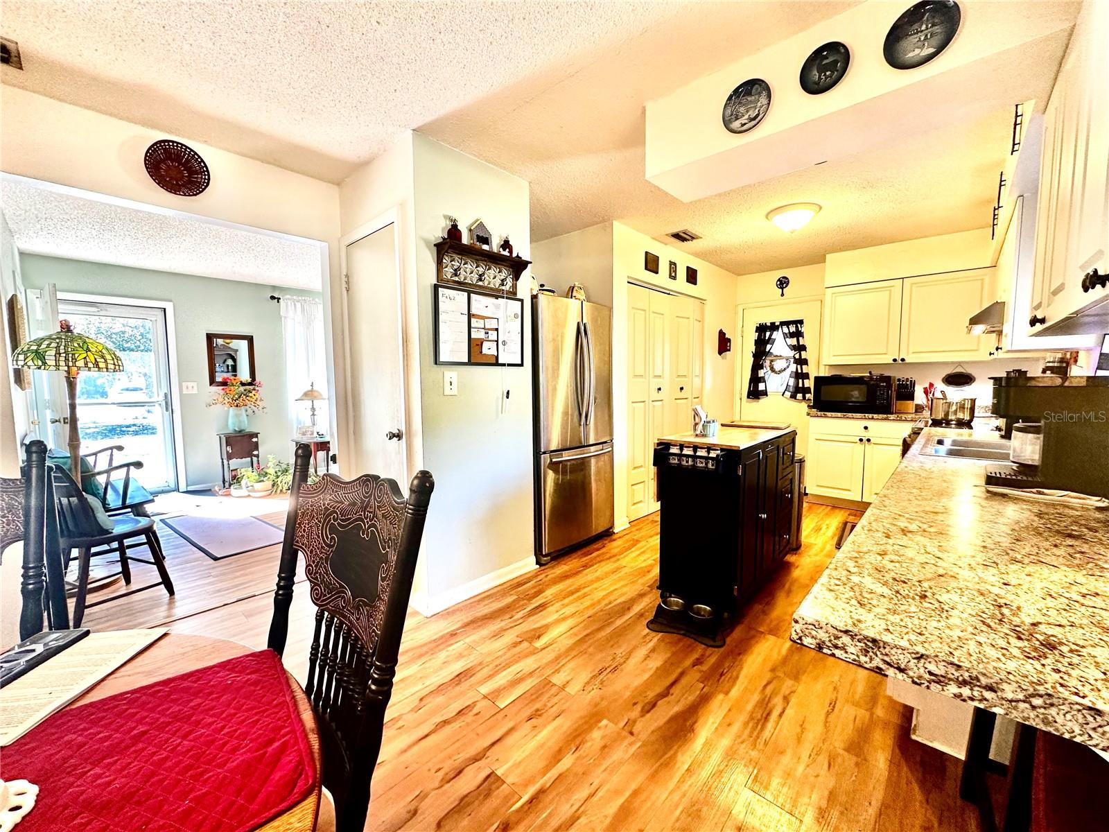 Image 11 of 23 For 9461 Tall Pines Court