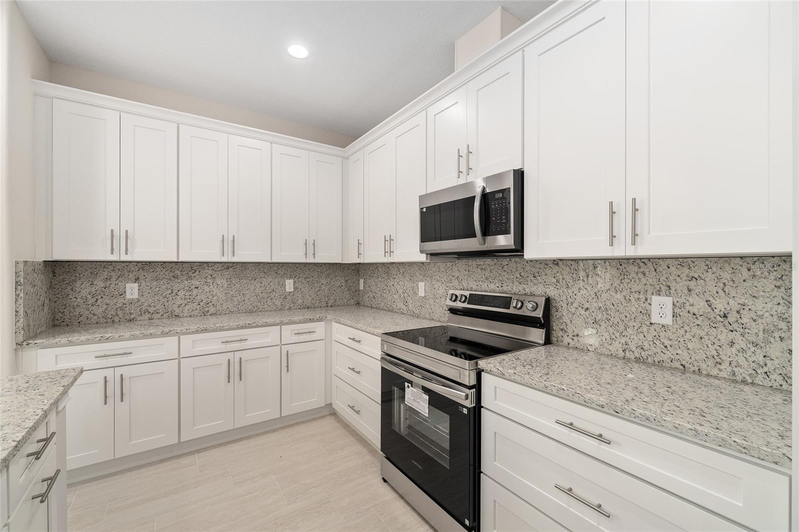 Image 11 of 32 For 3919 135th Lane