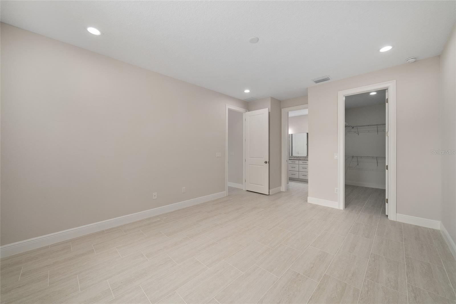 Image 14 of 32 For 3919 135th Lane