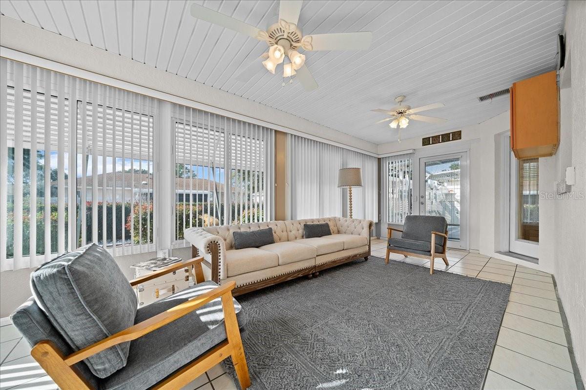 Image 19 of 58 For 8594 61st Court