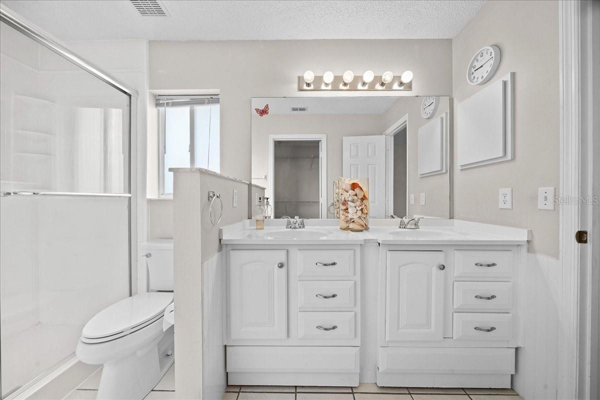 Image 27 of 58 For 8594 61st Court