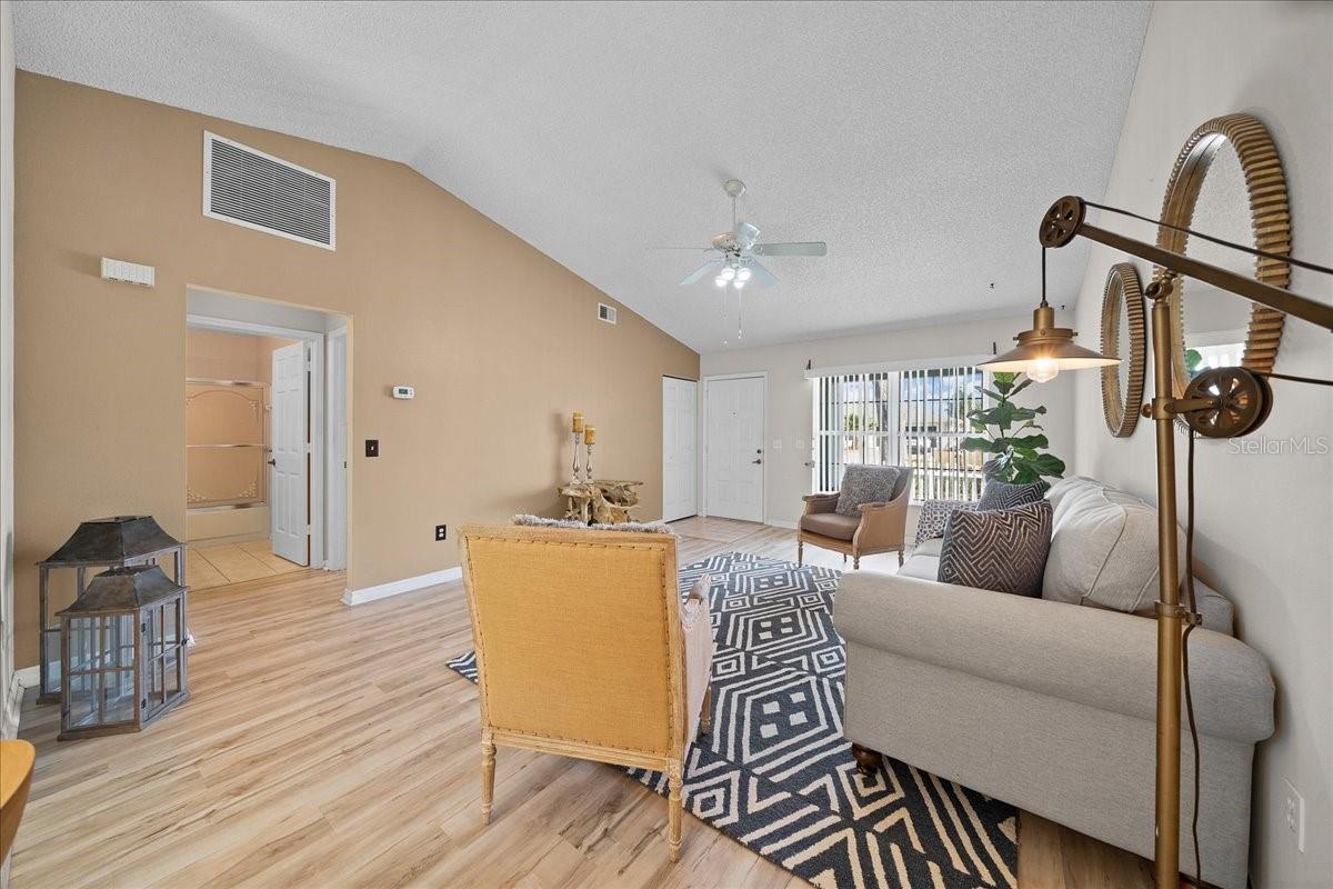 Image 6 of 58 For 8594 61st Court