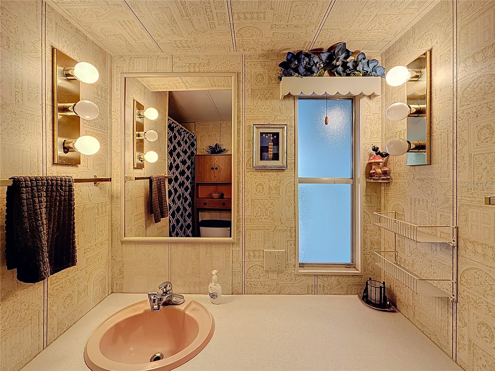 Image 37 of 58 For 11084 114th Street