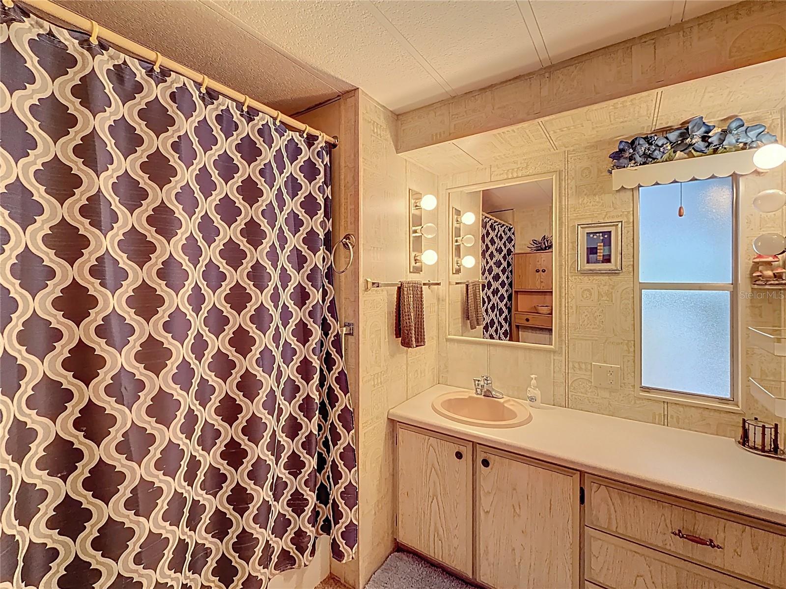 Image 38 of 58 For 11084 114th Street