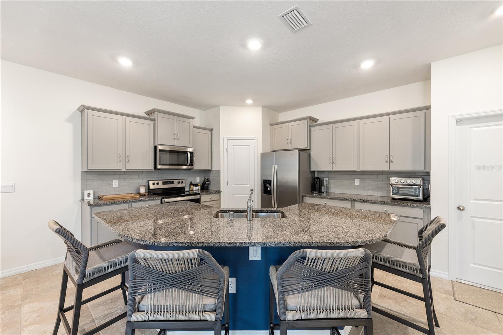 Image 10 of 39 For 5383 48th Place