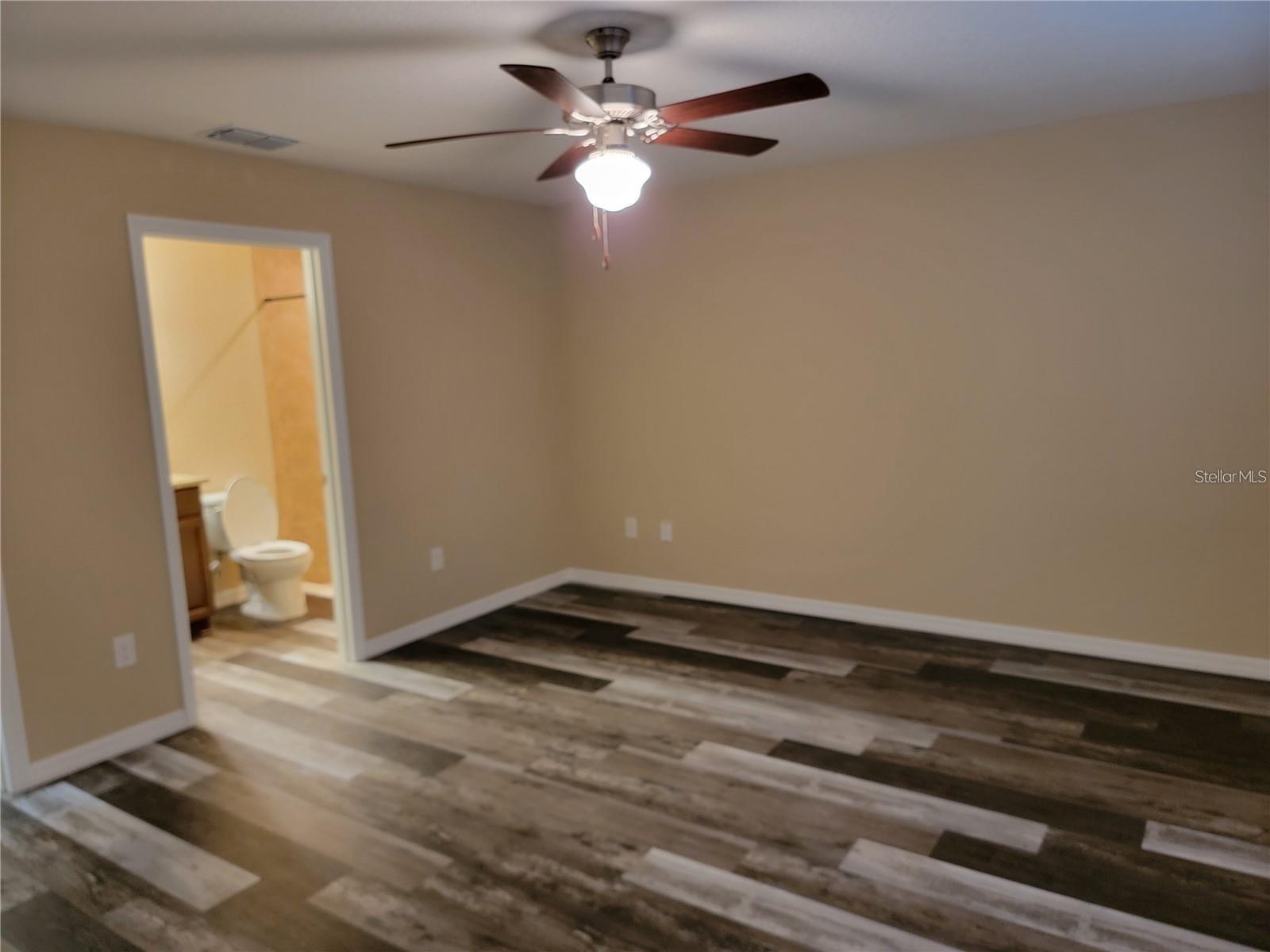 Image 8 of 9 For 45 Redwood Run