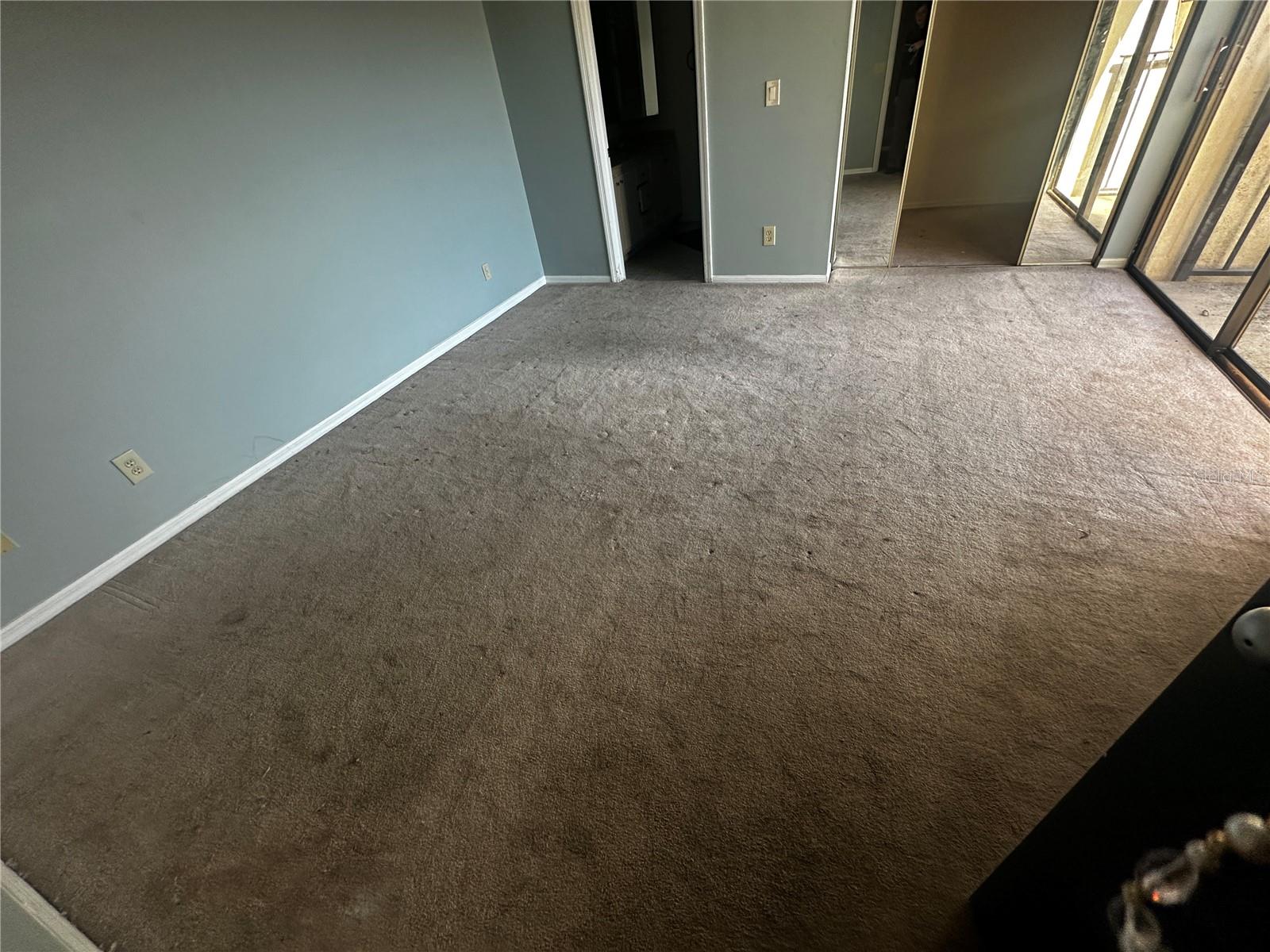 Image 6 of 7 For 2936 Tangerine Court 2936