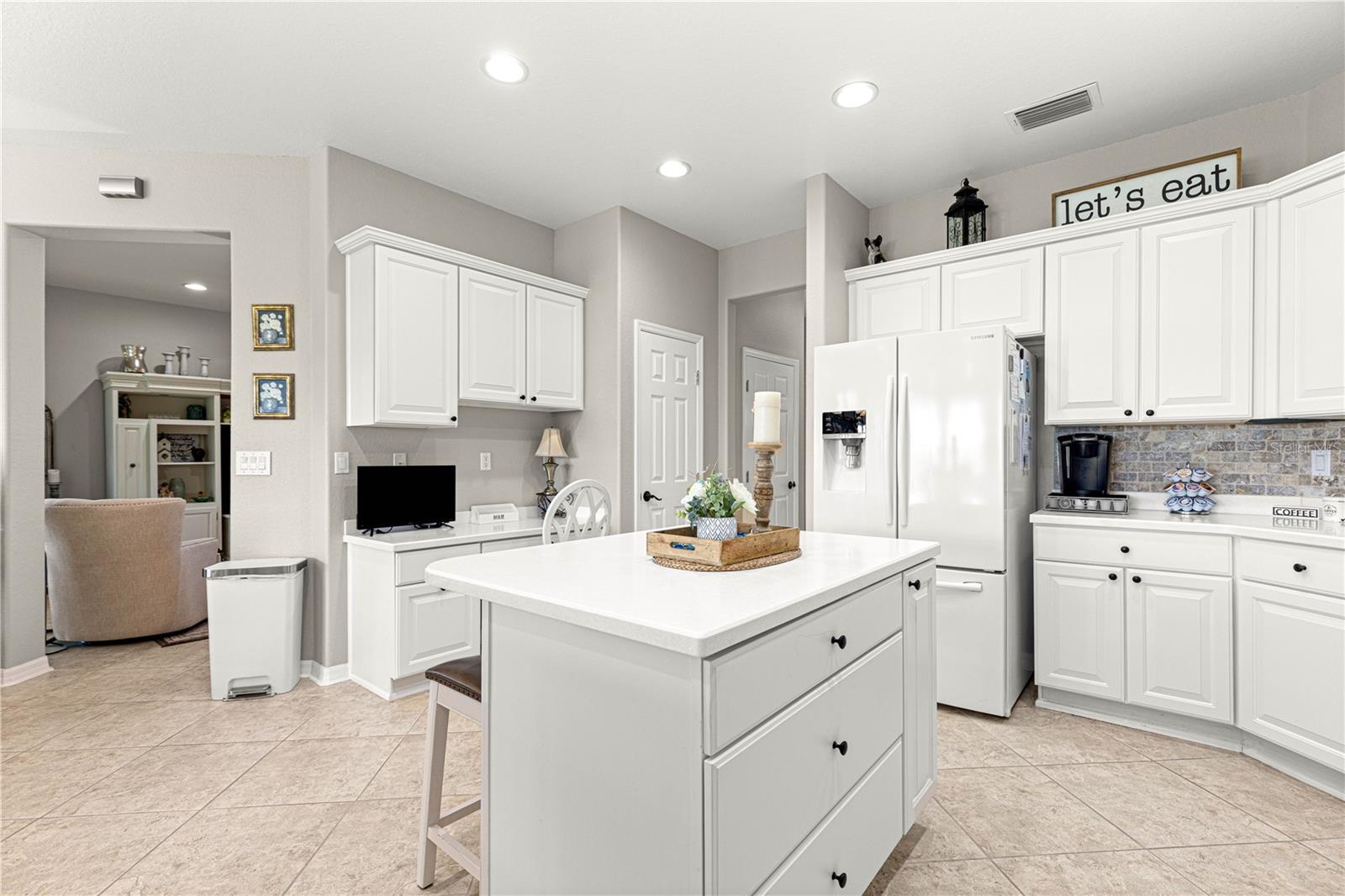 Image 24 of 69 For 9543 137th Street Road