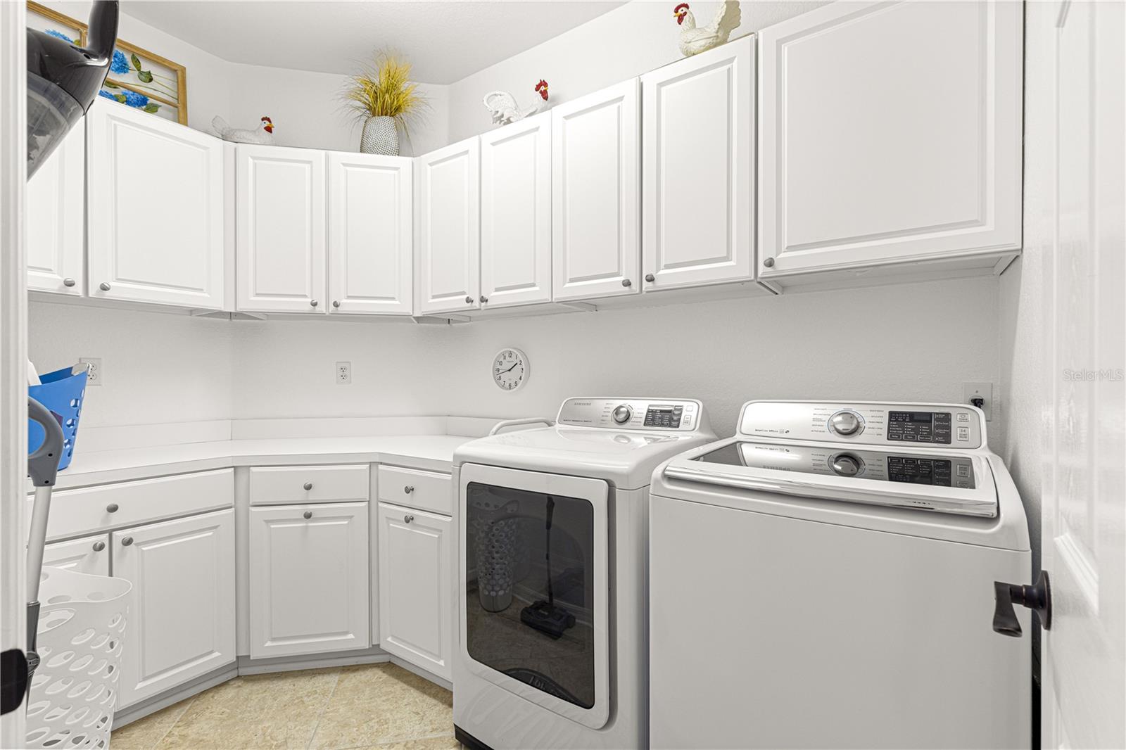 Image 41 of 69 For 9543 137th Street Road