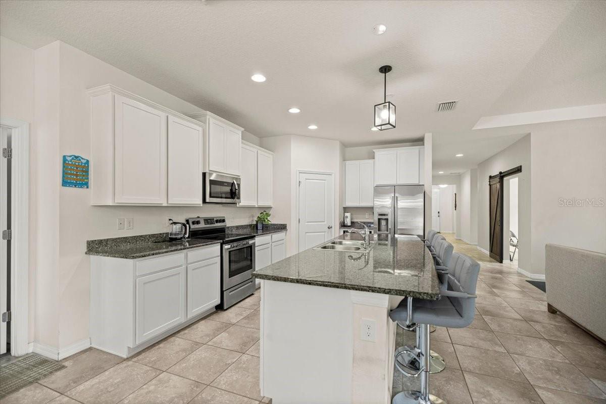 Image 5 of 33 For 5608 50th Court