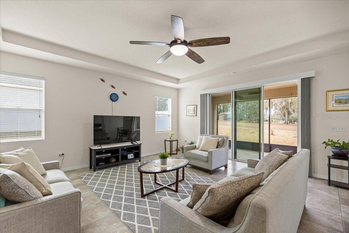 Image 8 of 33 For 5608 50th Court