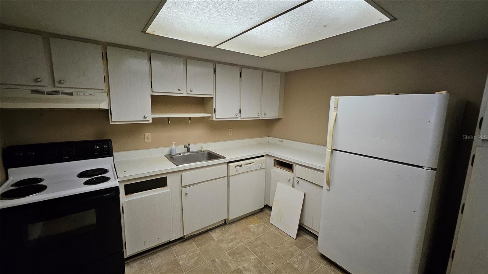 Image 6 of 7 For 572 Bahia Circle B #205